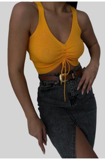 CROP-TOP ME V ΛΑΙΜΟ