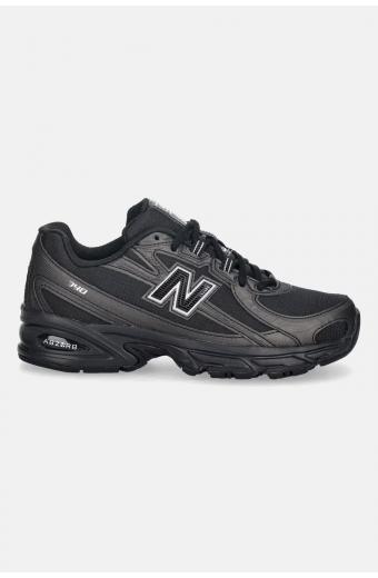 New Balance 740 Black
