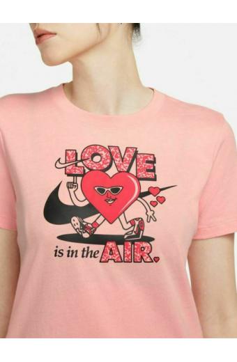 Nike Sportswear Women`s Short-Sleeve T-Shirt 